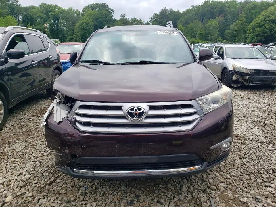 2013 TOYOTA HIGHLANDER LIMITED  