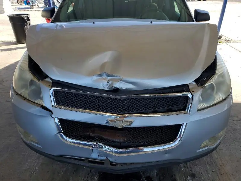 2011 CHEVROLET TRAVERSE LS  