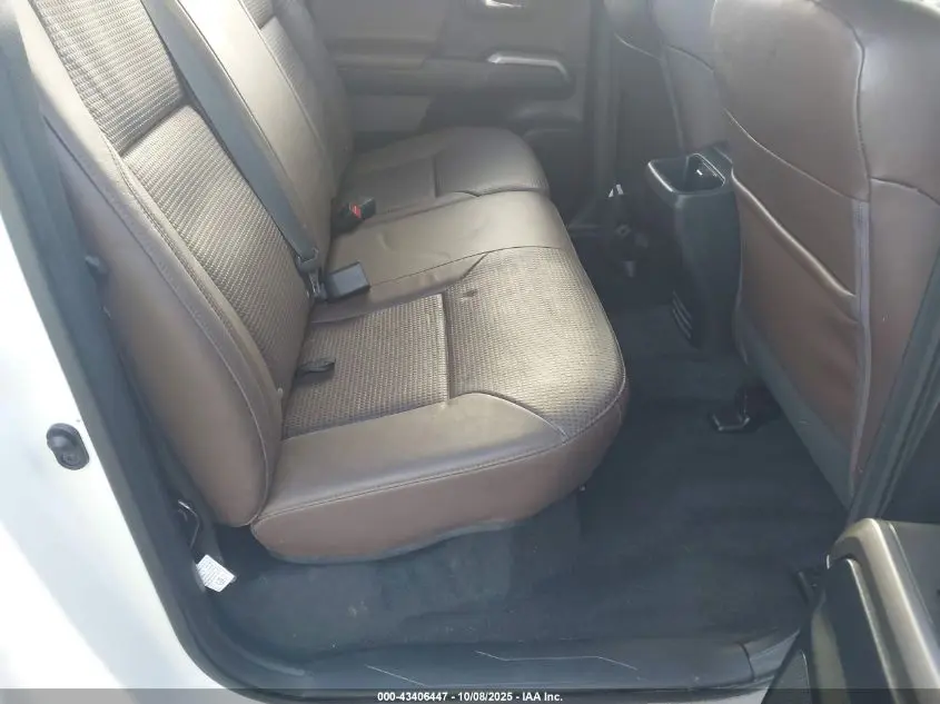 2017 TOYOTA TACOMA LIMITED