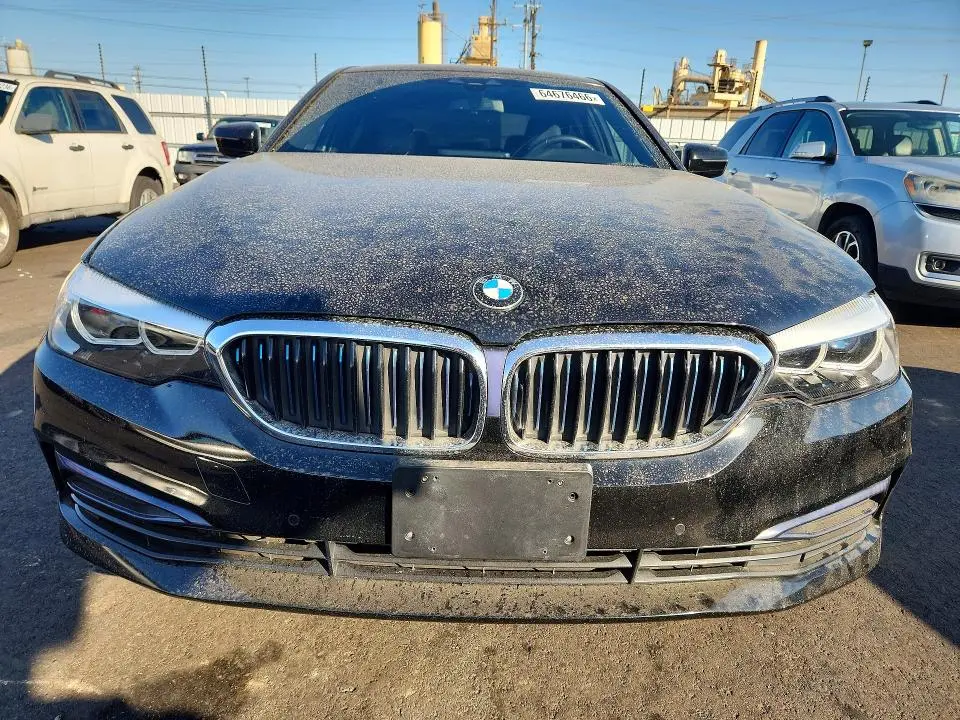 2019 BMW 530E   