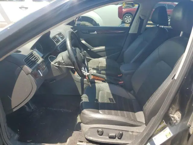 2012 VOLKSWAGEN PASSAT SEL  