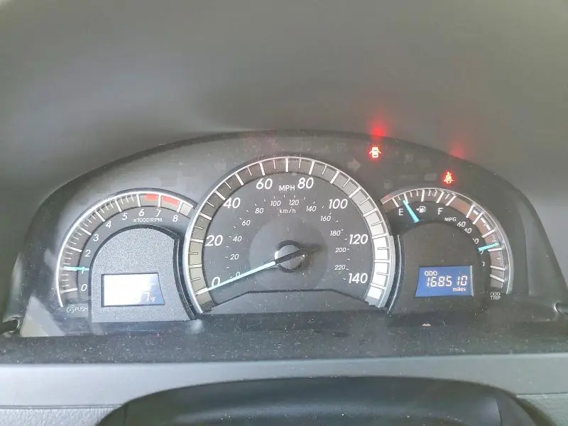 2012 TOYOTA CAMRY SE  