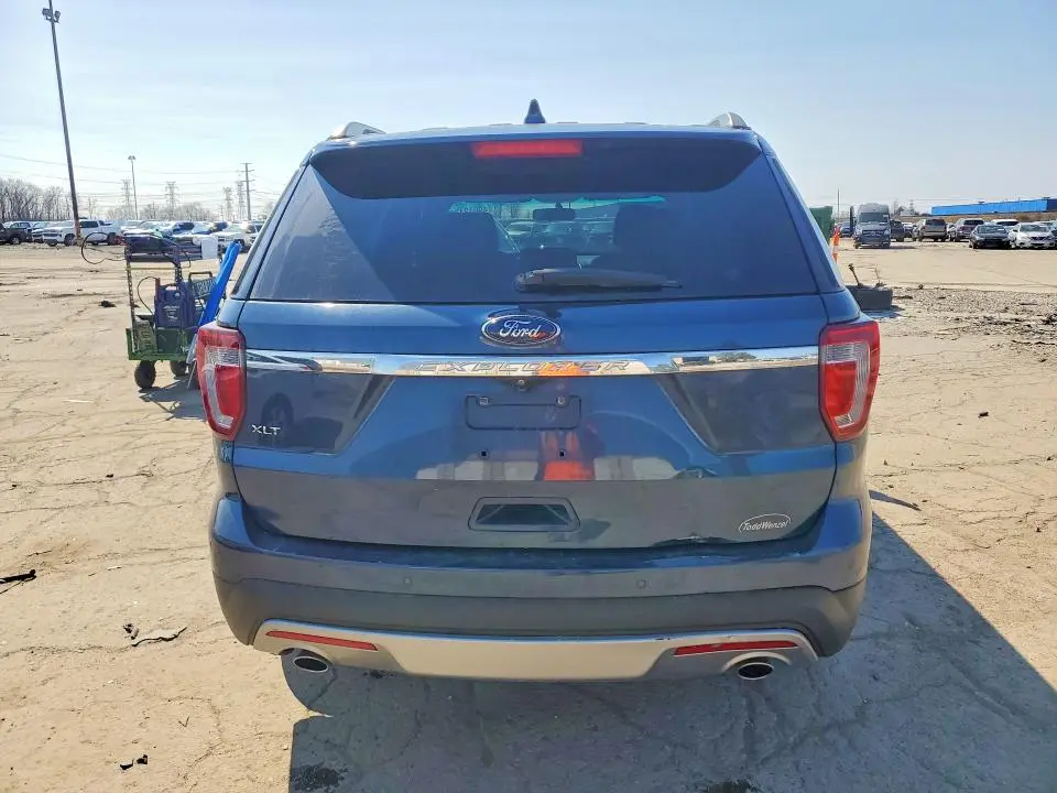 2017 FORD EXPLORER XLT  