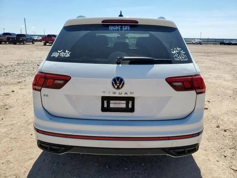 2024 VOLKSWAGEN TIGUAN SE R-LINE BLACK  