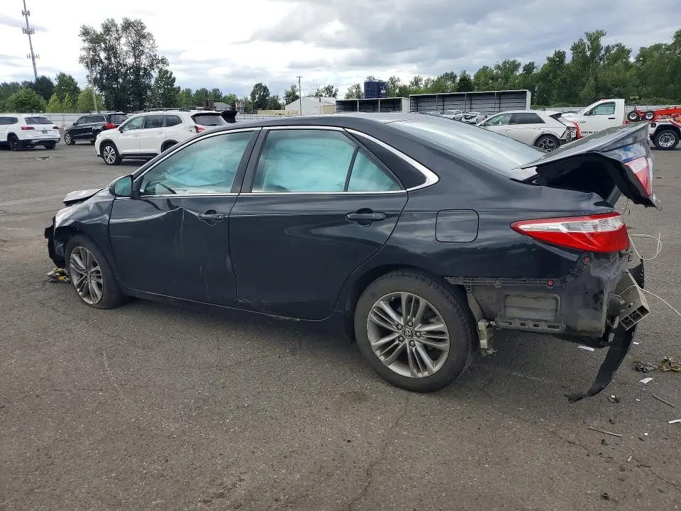 2017 TOYOTA CAMRY SE  