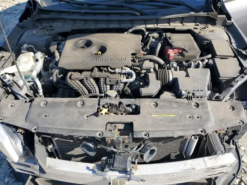 2019 NISSAN ALTIMA SR  