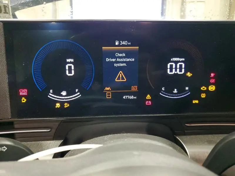 2024 HYUNDAI KONA SEL  