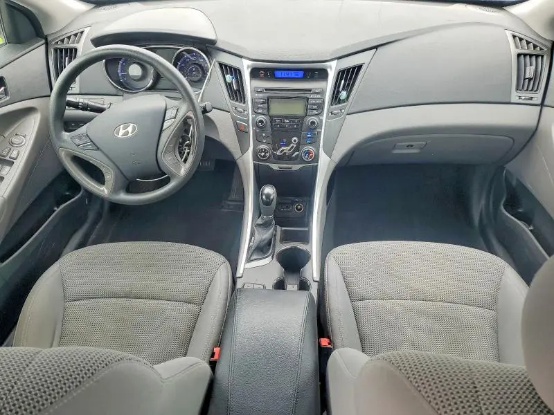 2013 HYUNDAI SONATA GLS  