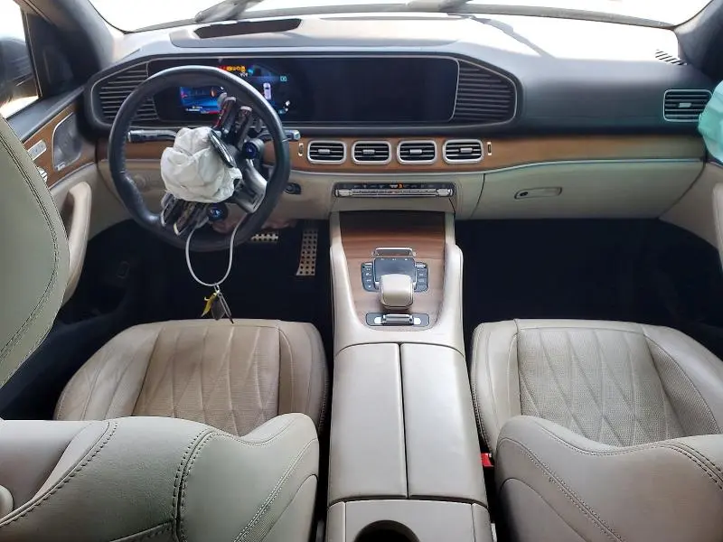 2024 MERCEDES-BENZ GLS   