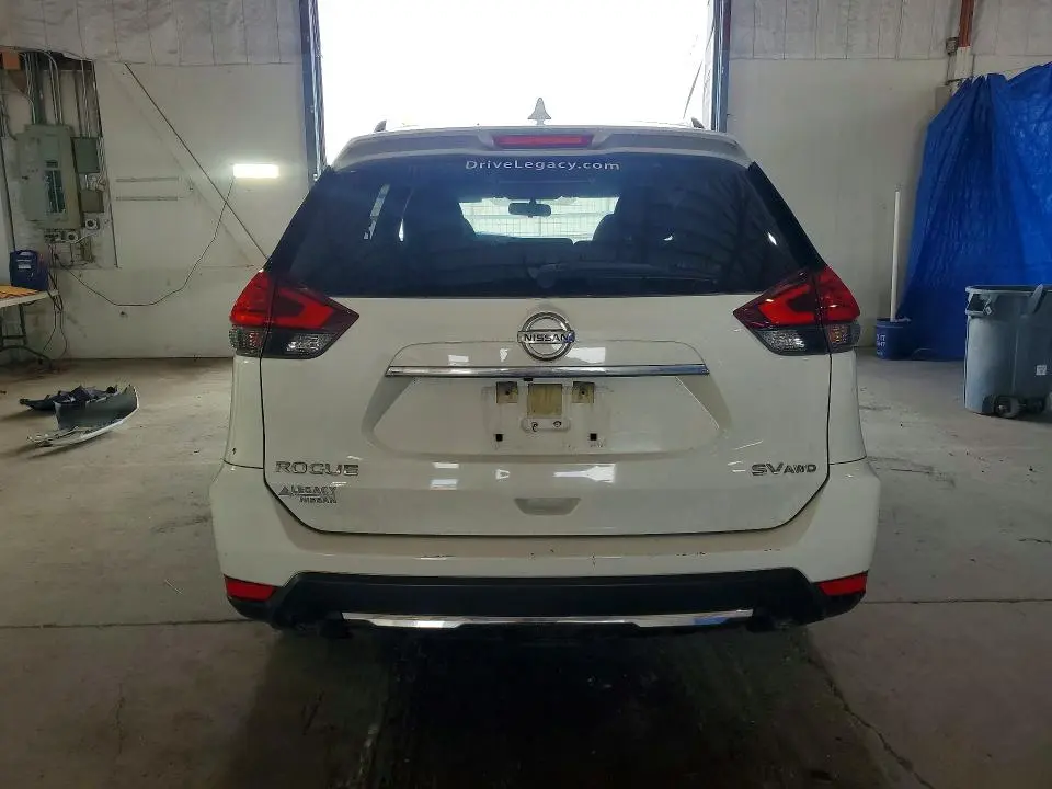 2017 NISSAN ROGUE   