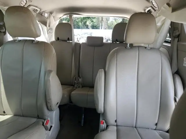 2015 TOYOTA SIENNA   
