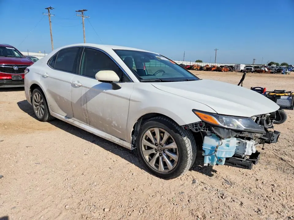 2020 TOYOTA CAMRY LE  