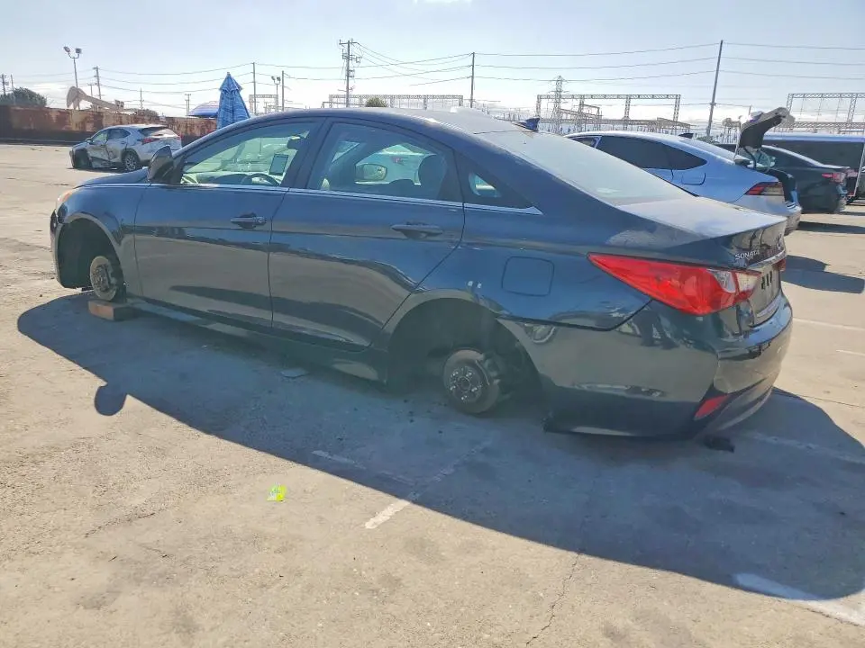 2014 HYUNDAI SONATA GLS  