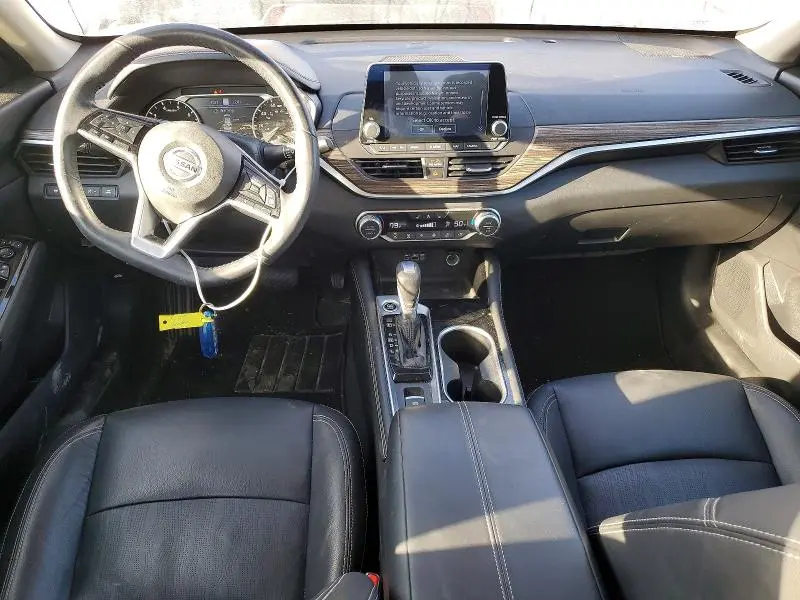 2022 NISSAN ALTIMA SL  