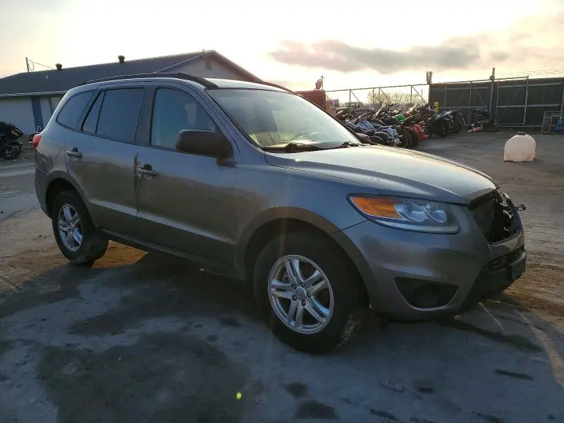2012 HYUNDAI SANTA FE GLS  