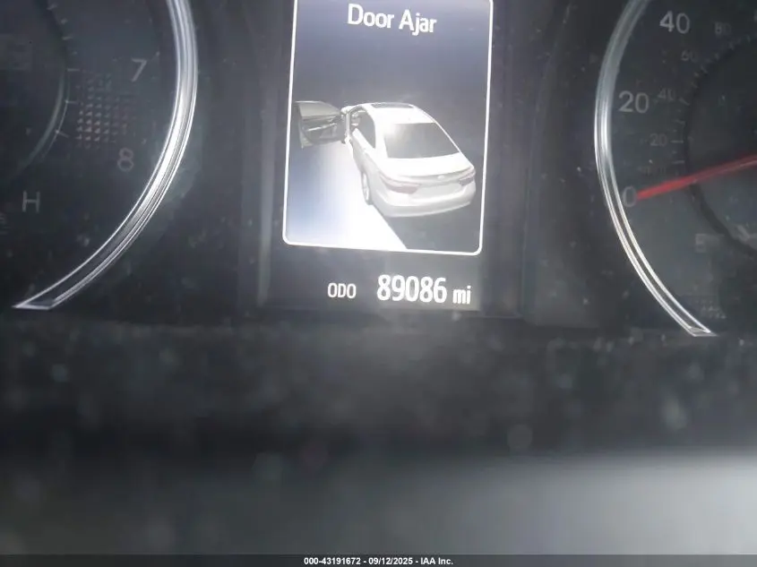 2015 TOYOTA CAMRY SE