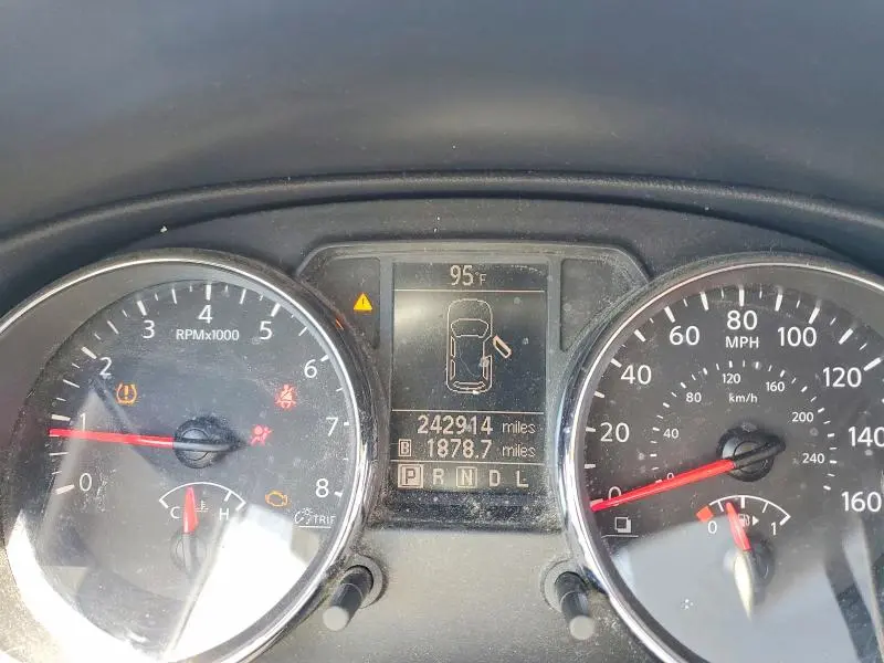 2012 NISSAN ROGUE S  
