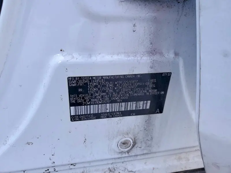 2013 TOYOTA RAV4 XLE  