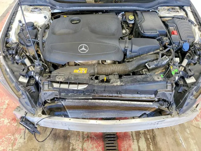 2019 MERCEDES-BENZ CLA 250 4MATIC  
