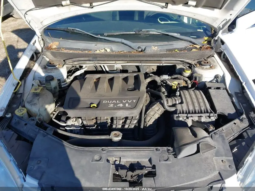 2012 CHRYSLER 200 LX