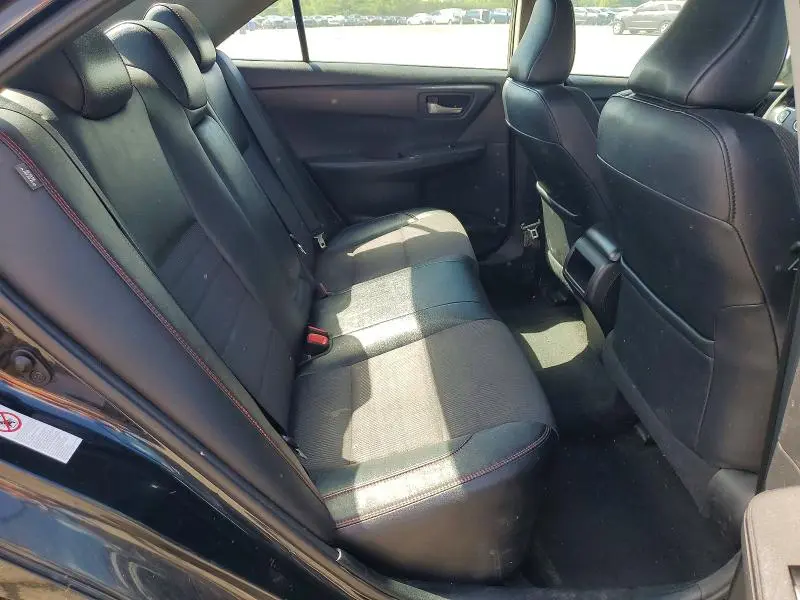 2017 TOYOTA CAMRY SE  