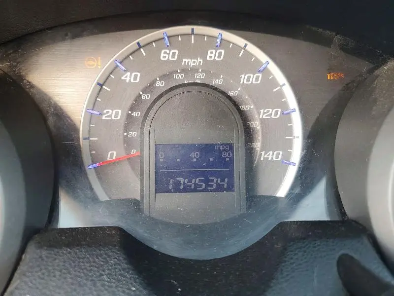 2010 HONDA FIT   