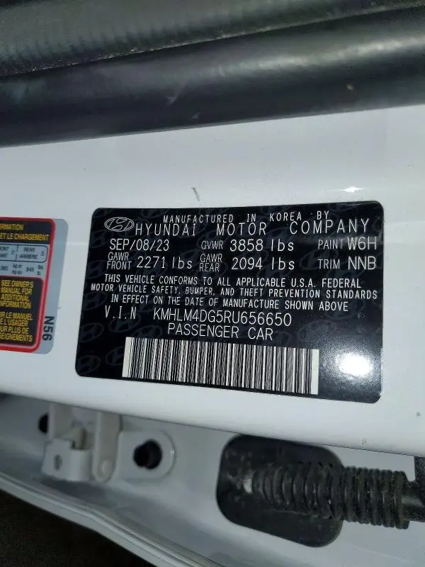 2024 HYUNDAI ELANTRA SEL  