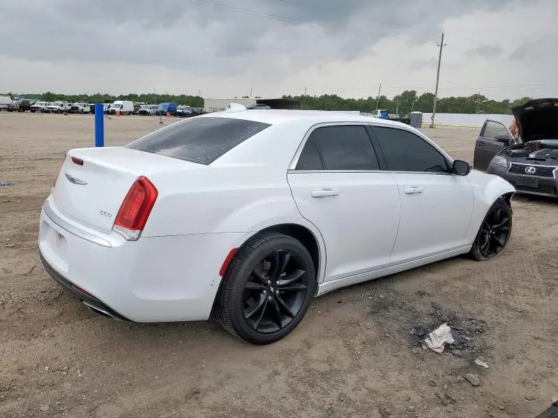 2018 CHRYSLER 300 TOURING  