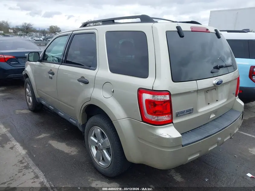 2012 FORD ESCAPE XLT