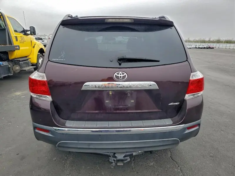 2013 TOYOTA HIGHLANDER BASE  