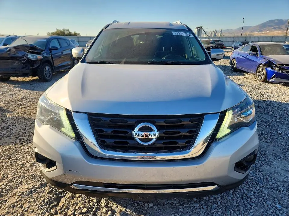 2019 NISSAN PATHFINDER SV  