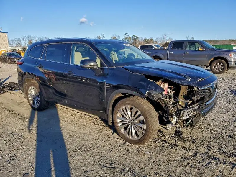 2023 TOYOTA HIGHLANDER HYBRID LIMITED  