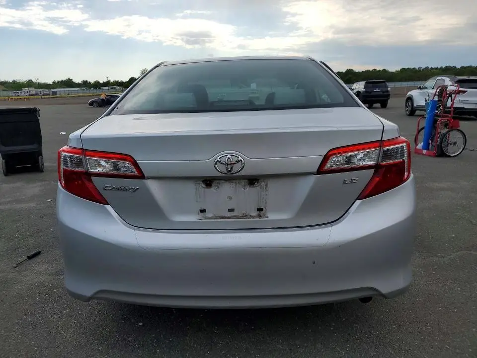 2012 TOYOTA CAMRY LE  