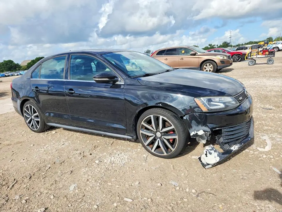 2013 VOLKSWAGEN JETTA GLI  