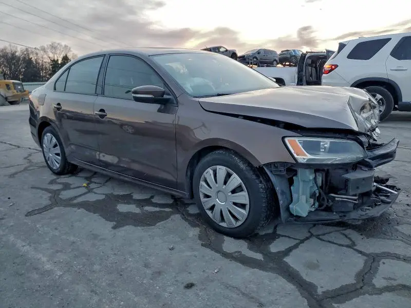 2011 VOLKSWAGEN JETTA SE  