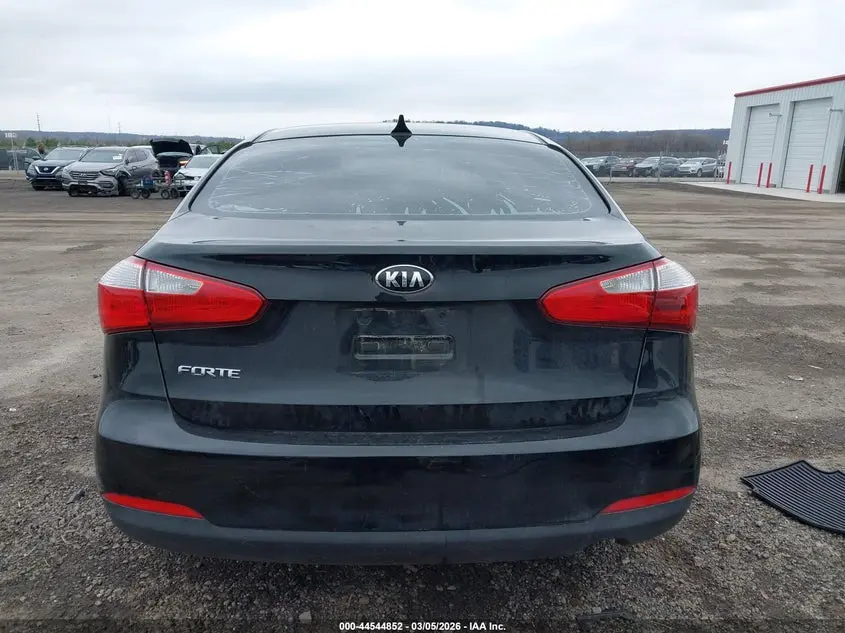 2016 KIA FORTE LX