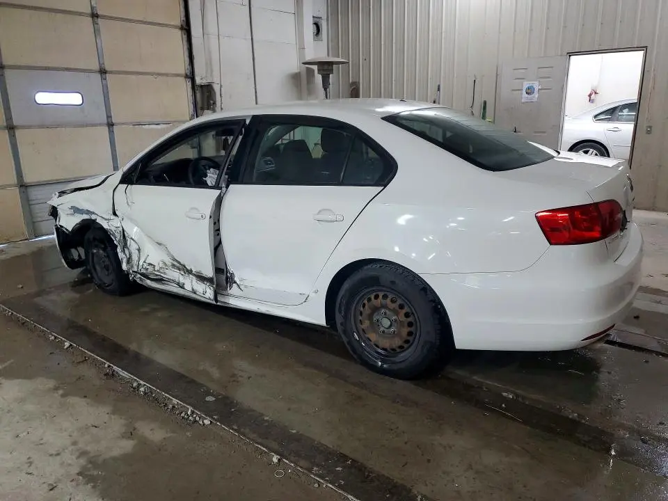 2013 VOLKSWAGEN JETTA BASE  