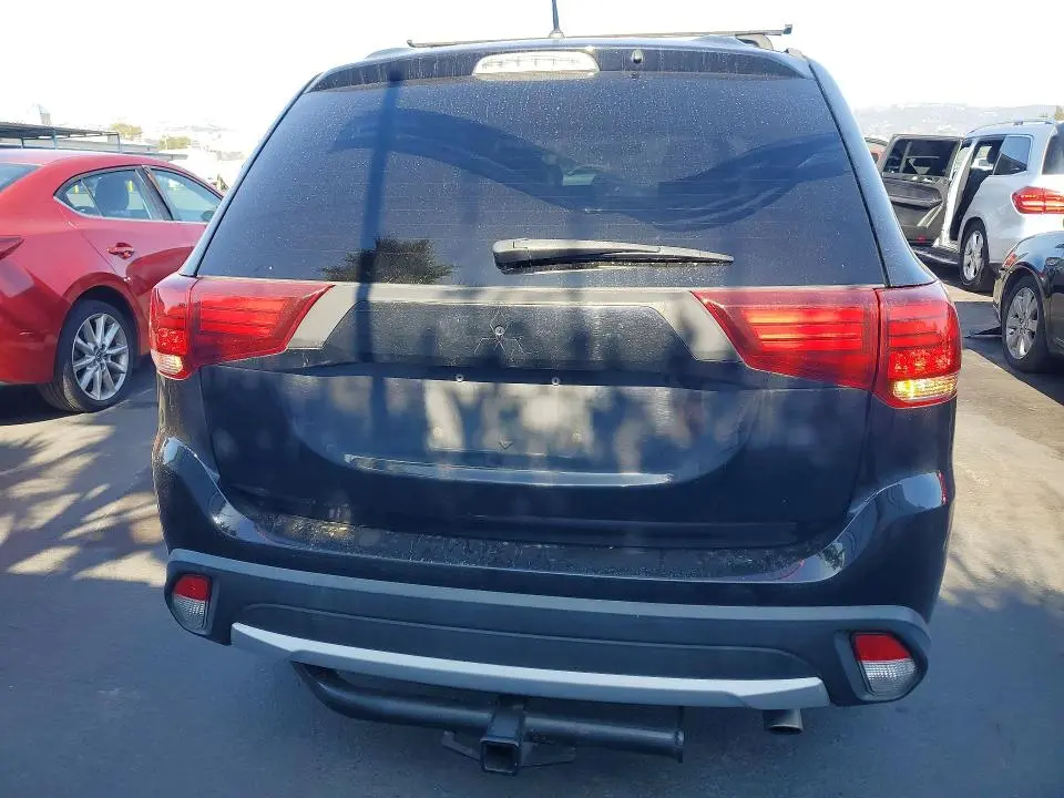 2016 MITSUBISHI OUTLANDER SE  