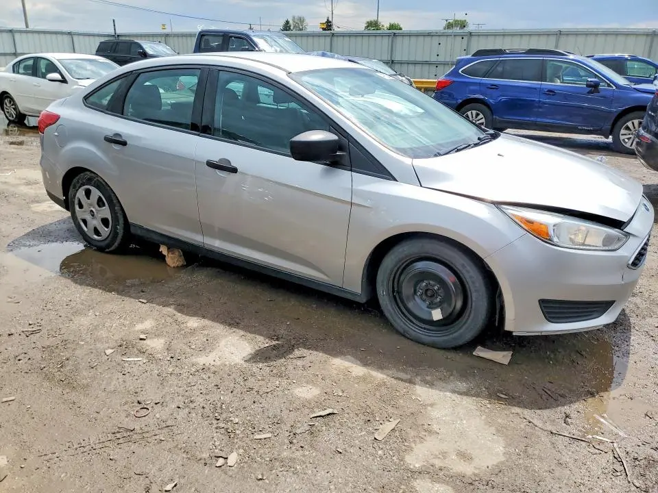 2015 FORD FOCUS S  