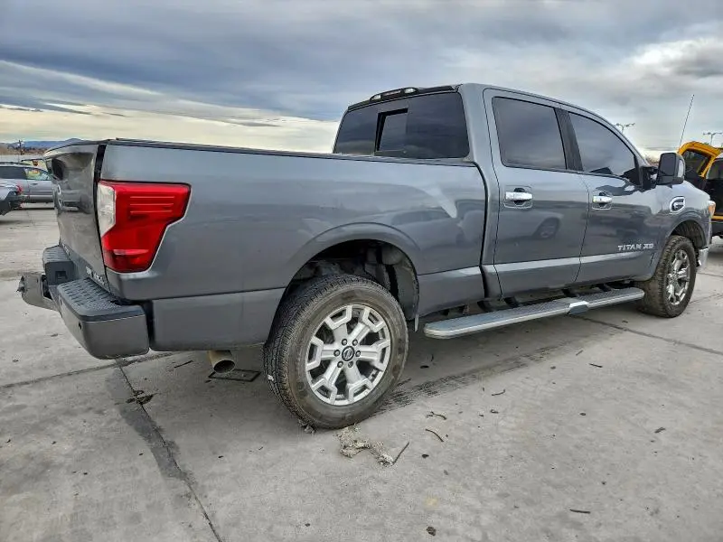 2017 NISSAN TITAN XD SL  