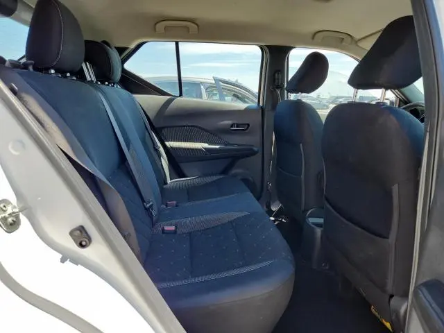 2018 NISSAN KICKS S  