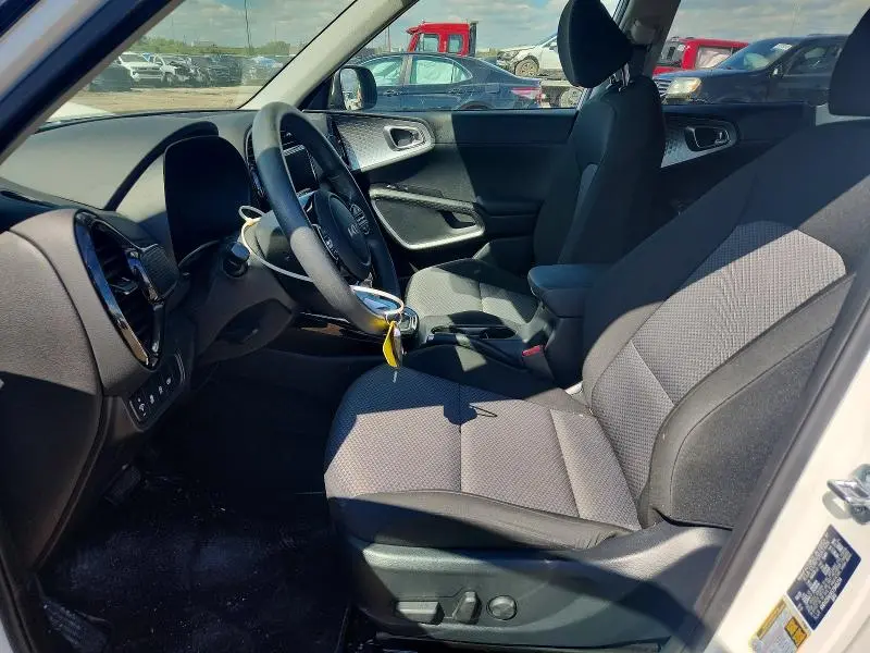 2025 KIA SOUL S  