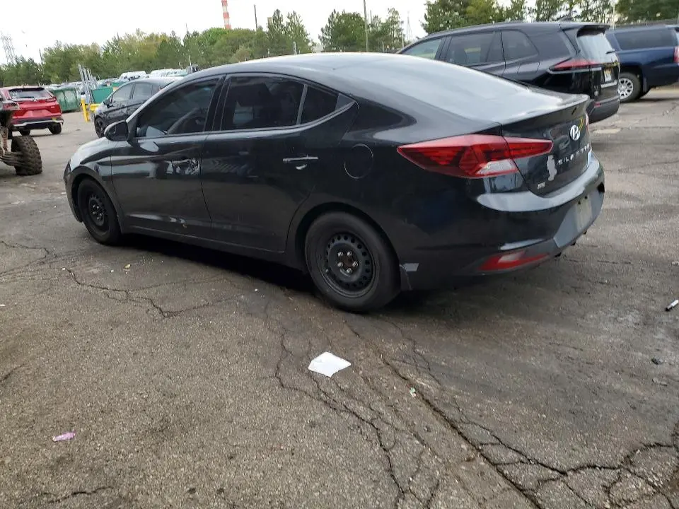 2019 HYUNDAI ELANTRA SE  
