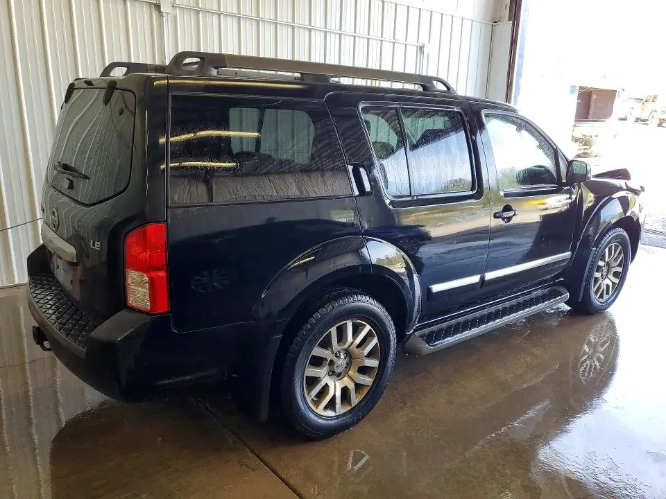 2010 NISSAN PATHFINDER S  