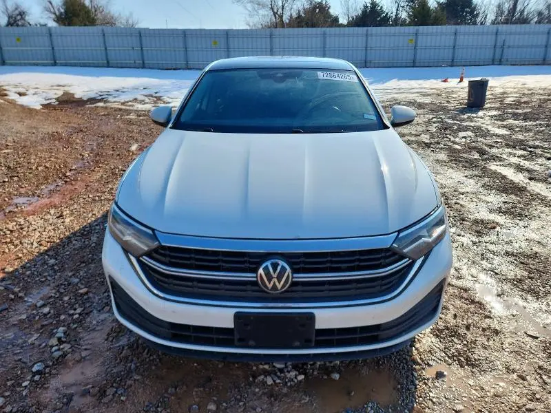 2022 VOLKSWAGEN JETTA SE  