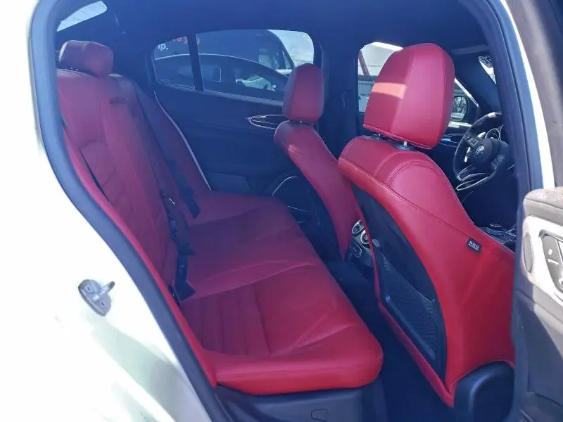 2022 ALFA ROMEO GIULIA SUPER  