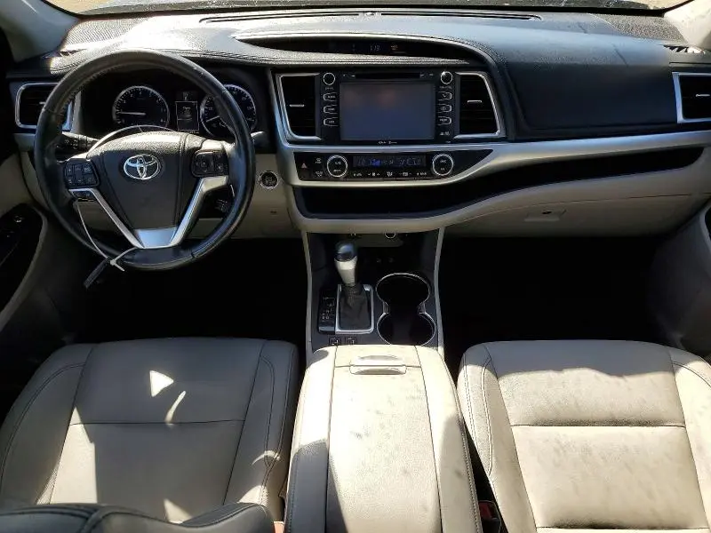 2014 TOYOTA HIGHLANDER XLE  