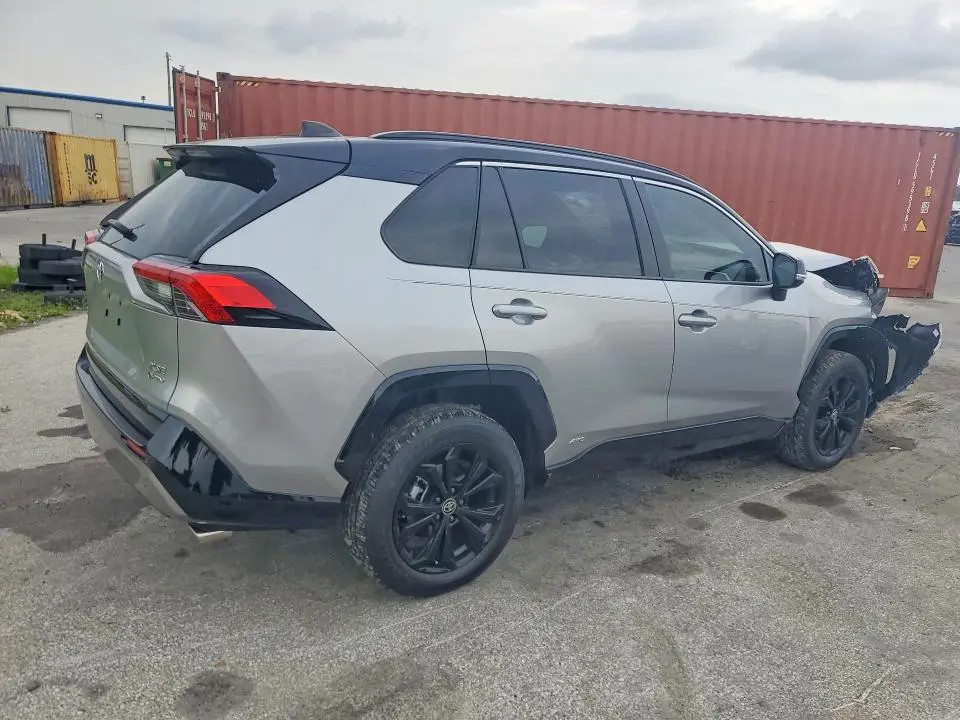 2025 TOYOTA RAV4 XSE  