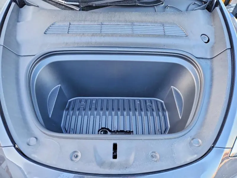 2025 TESLA MODEL Y   