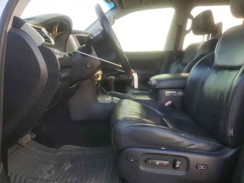 2013 LEXUS LX 570  